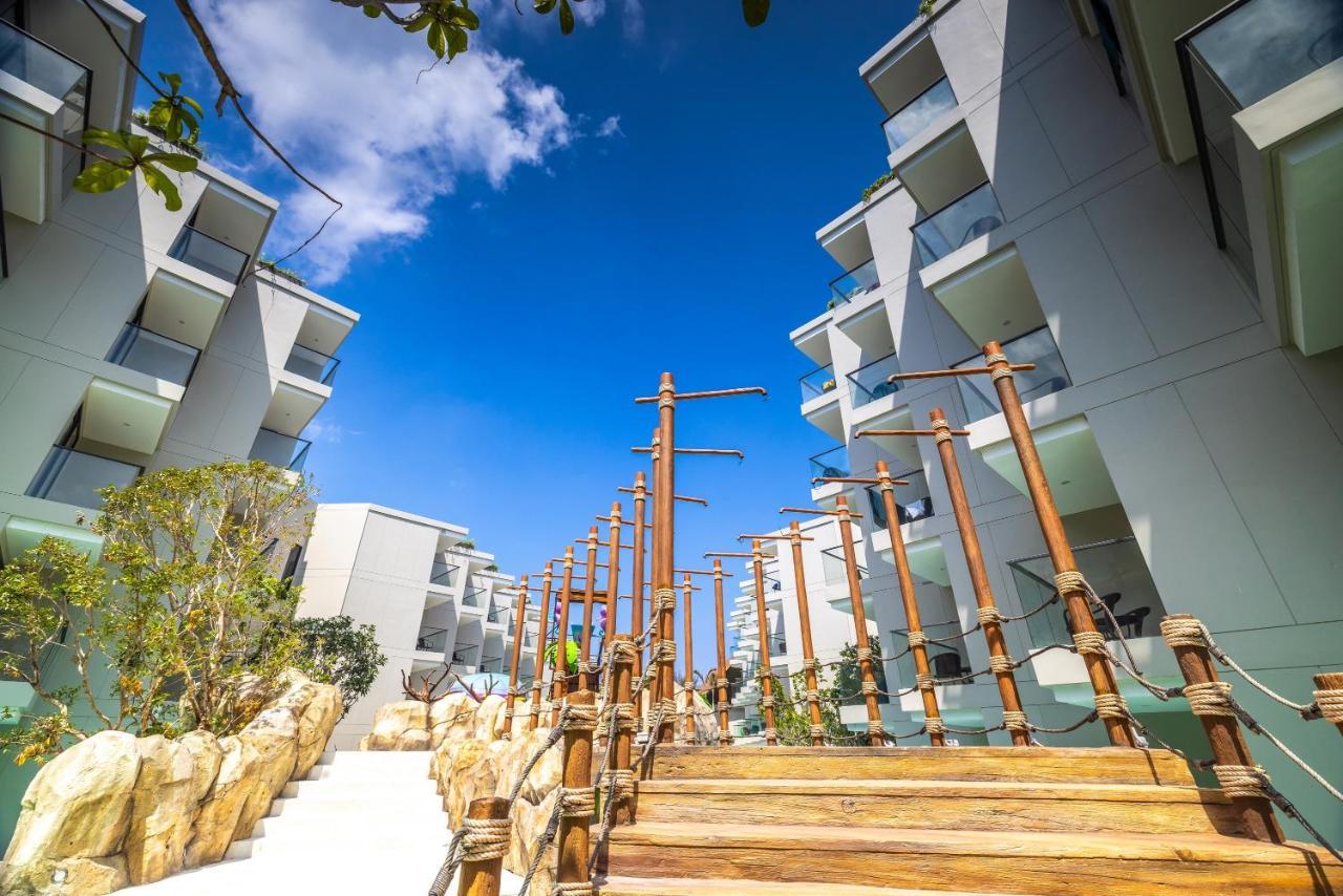 Phuket Emerald Beach Resort Karon Bagian luar foto