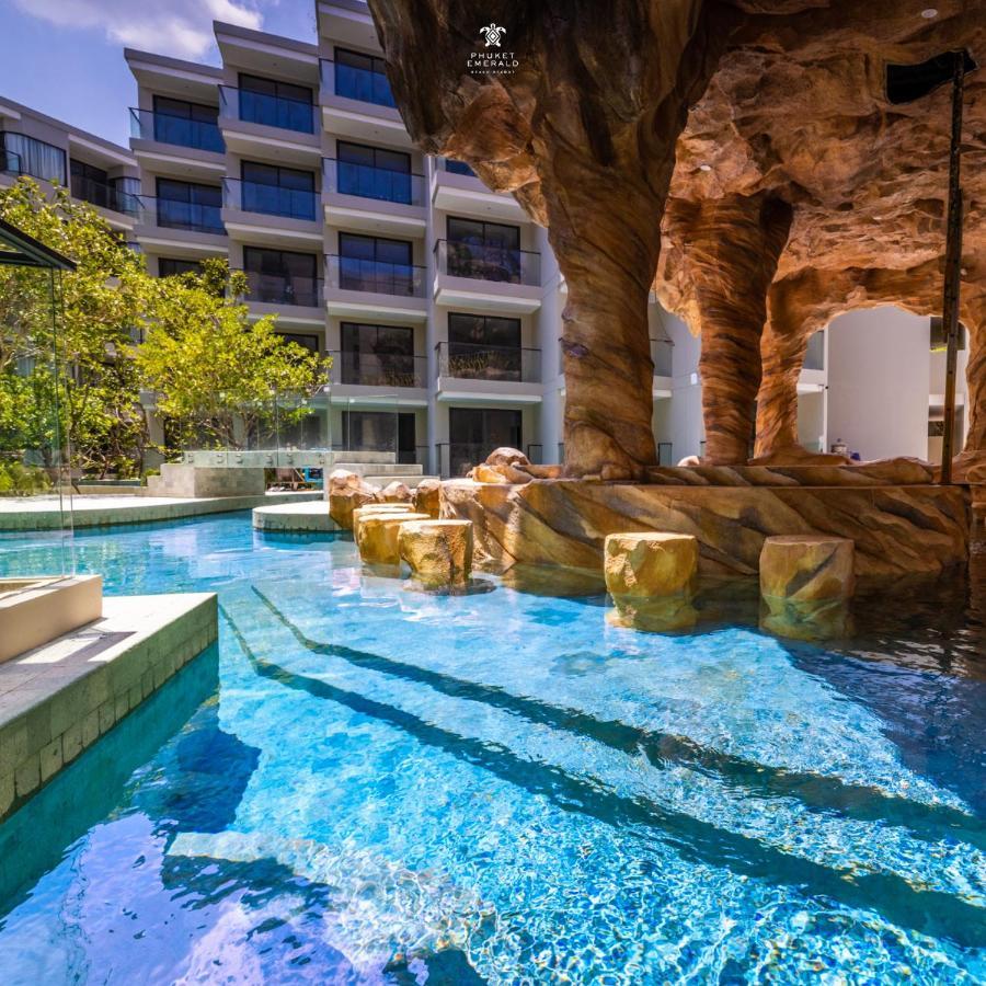 Phuket Emerald Beach Resort Karon Bagian luar foto