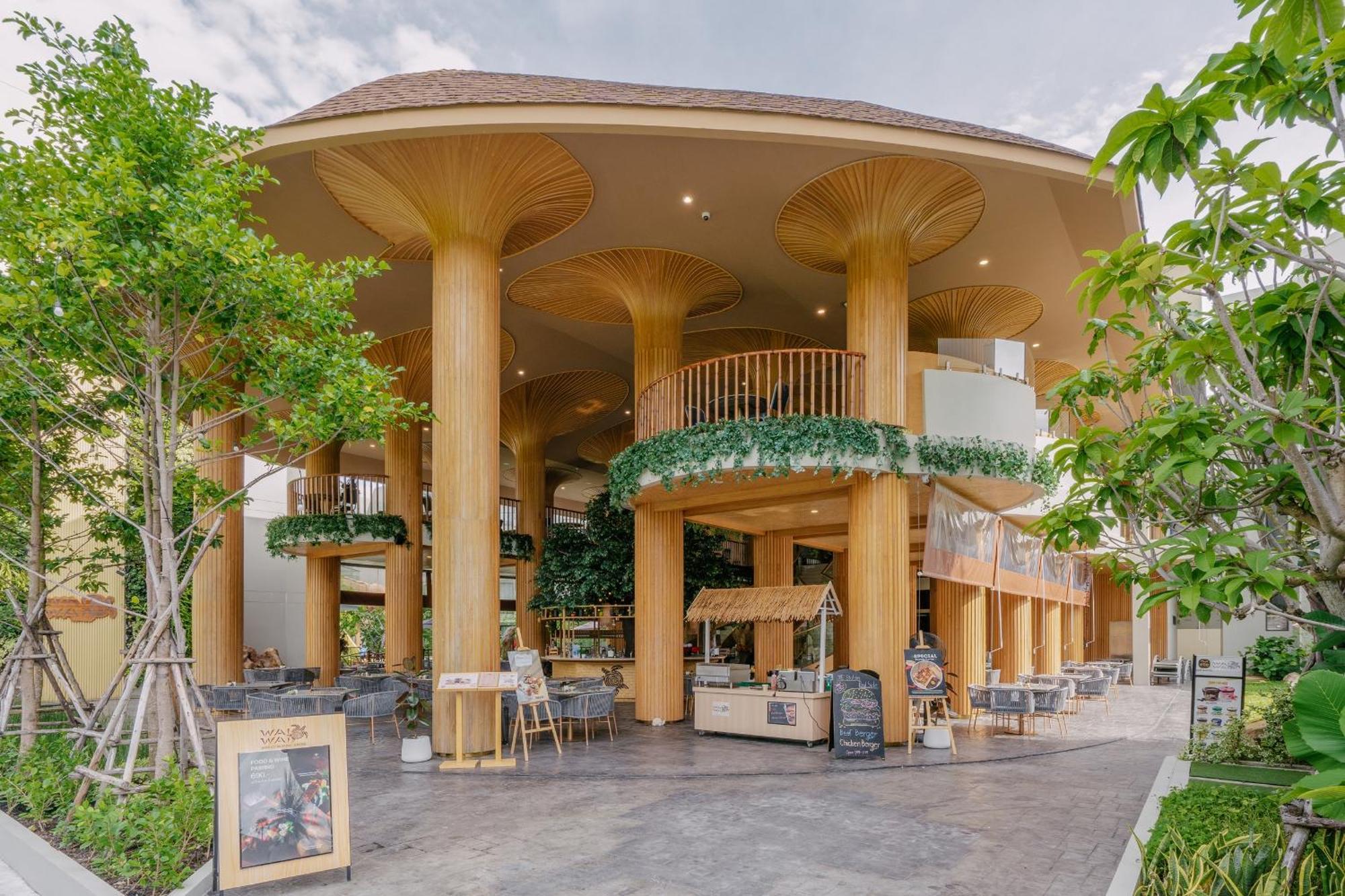 Phuket Emerald Beach Resort Karon Bagian luar foto