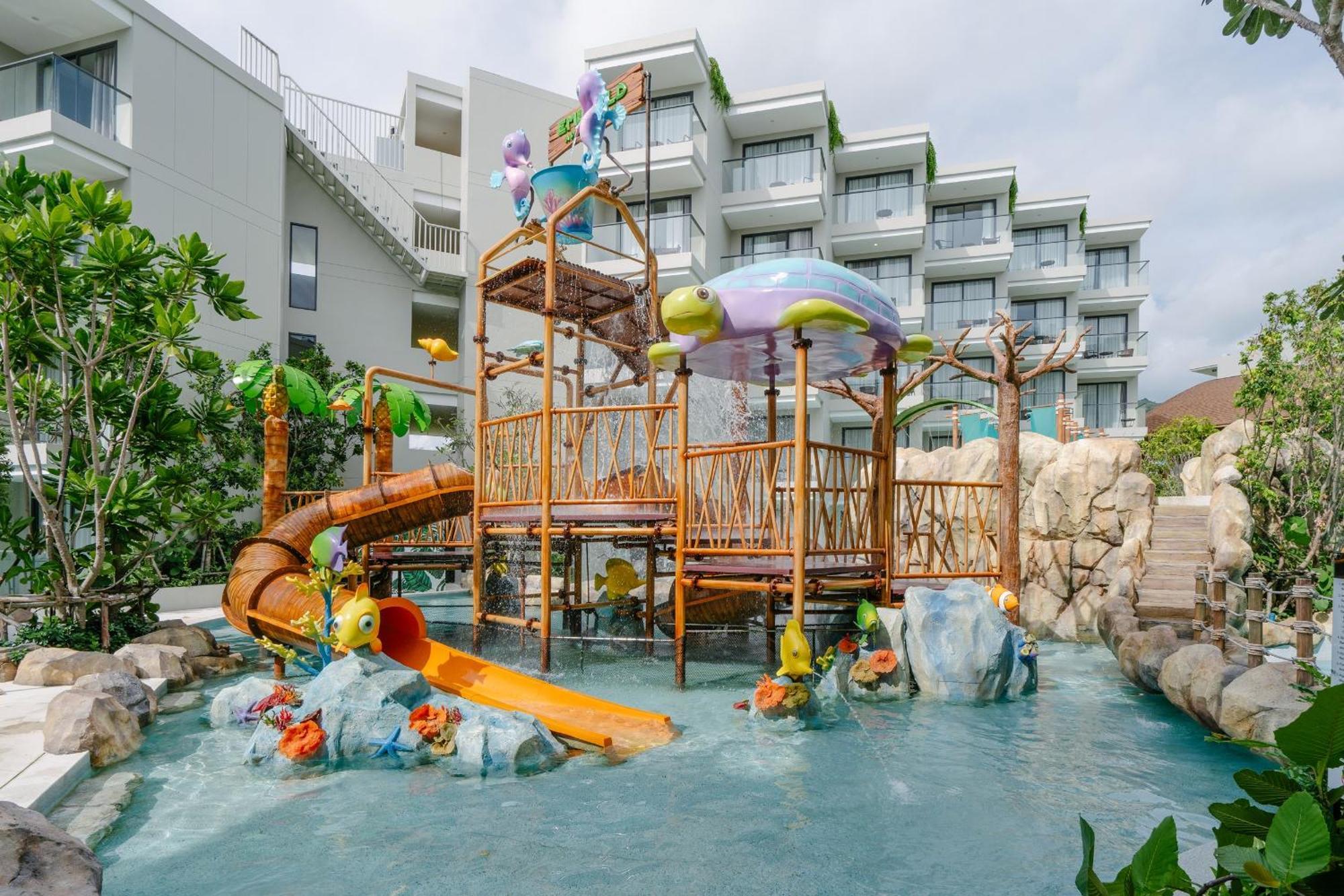 Phuket Emerald Beach Resort Karon Bagian luar foto