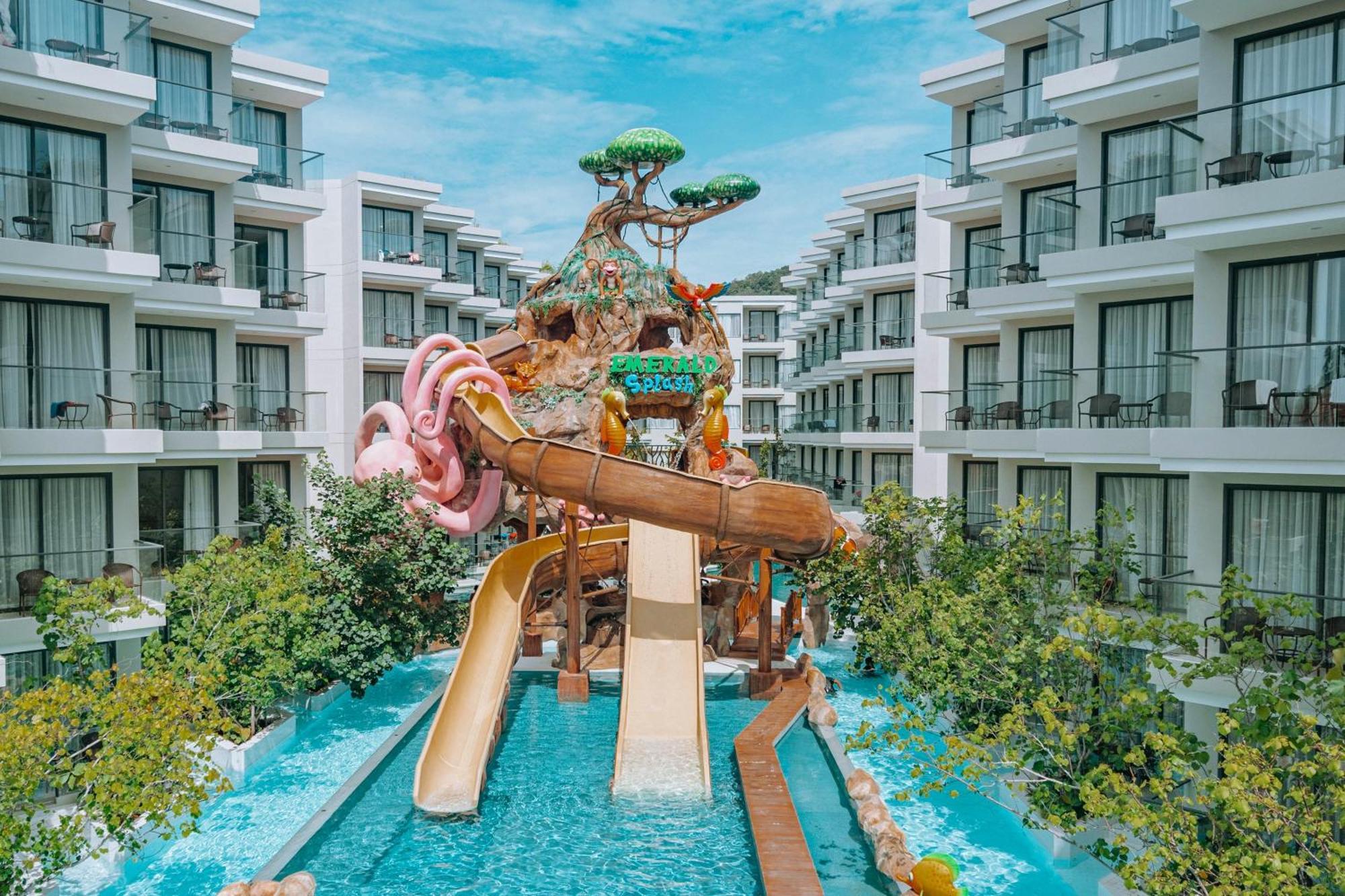 Phuket Emerald Beach Resort Karon Bagian luar foto