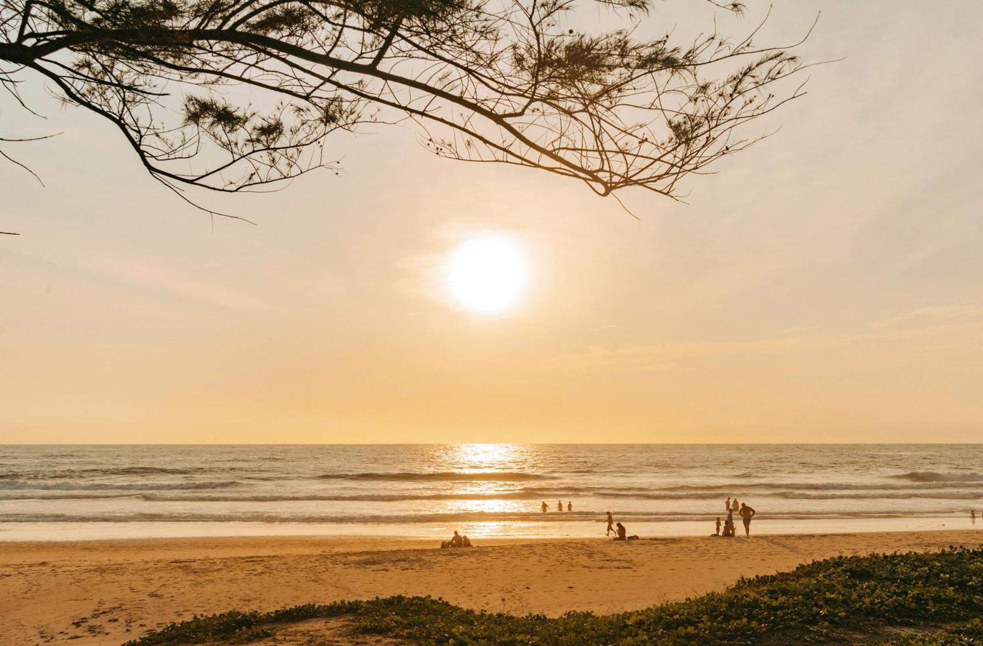 Phuket Emerald Beach Resort Karon Bagian luar foto