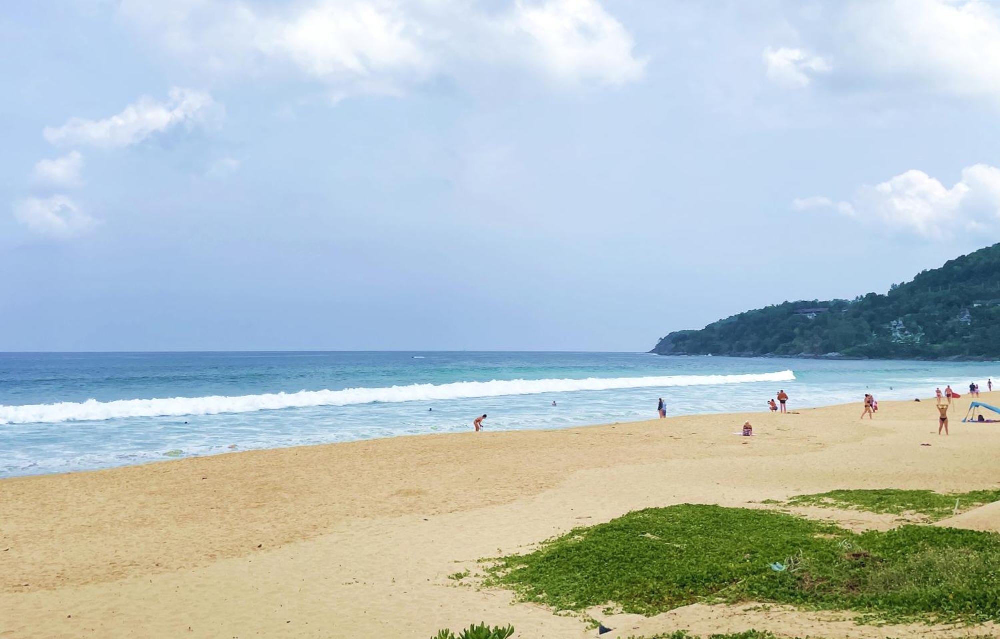 Phuket Emerald Beach Resort Karon Bagian luar foto