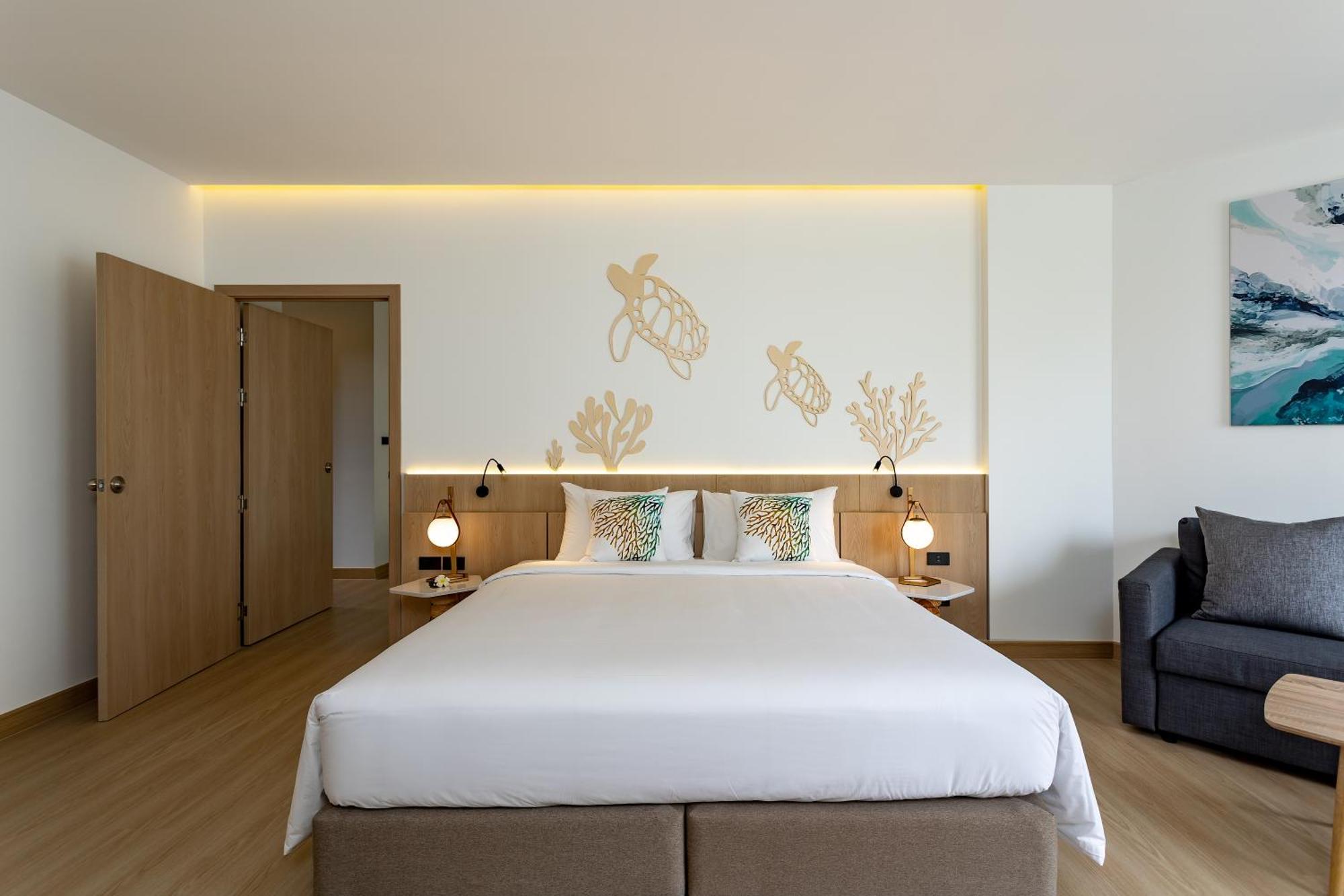 Phuket Emerald Beach Resort Karon Bagian luar foto